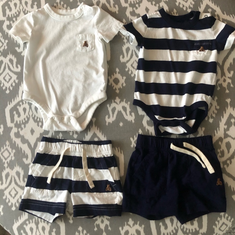 Baby gap bear outfits